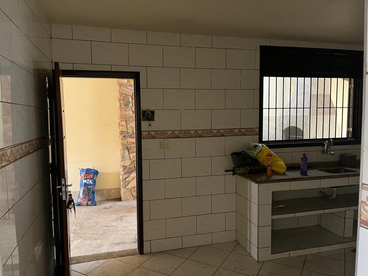 Casa à venda com 2 quartos, 222m² - Foto 8