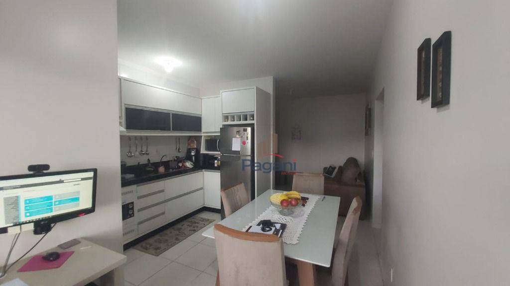 Apartamento à venda com 2 quartos, 59m² - Foto 4