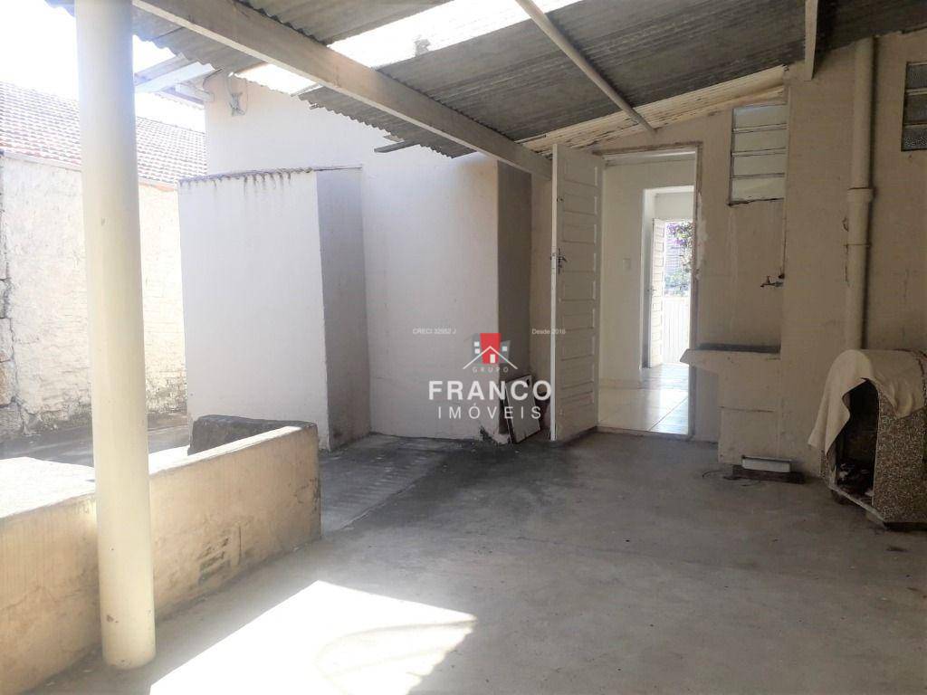 Casa à venda com 3 quartos, 116m² - Foto 8