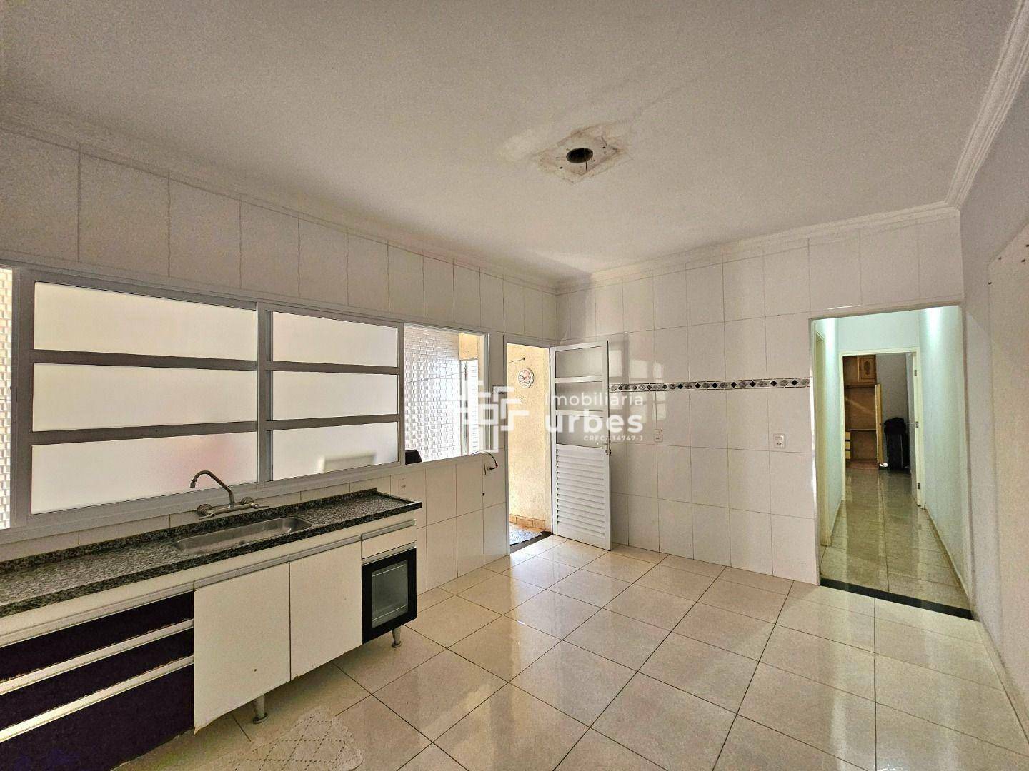 Casa à venda com 2 quartos, 110m² - Foto 5