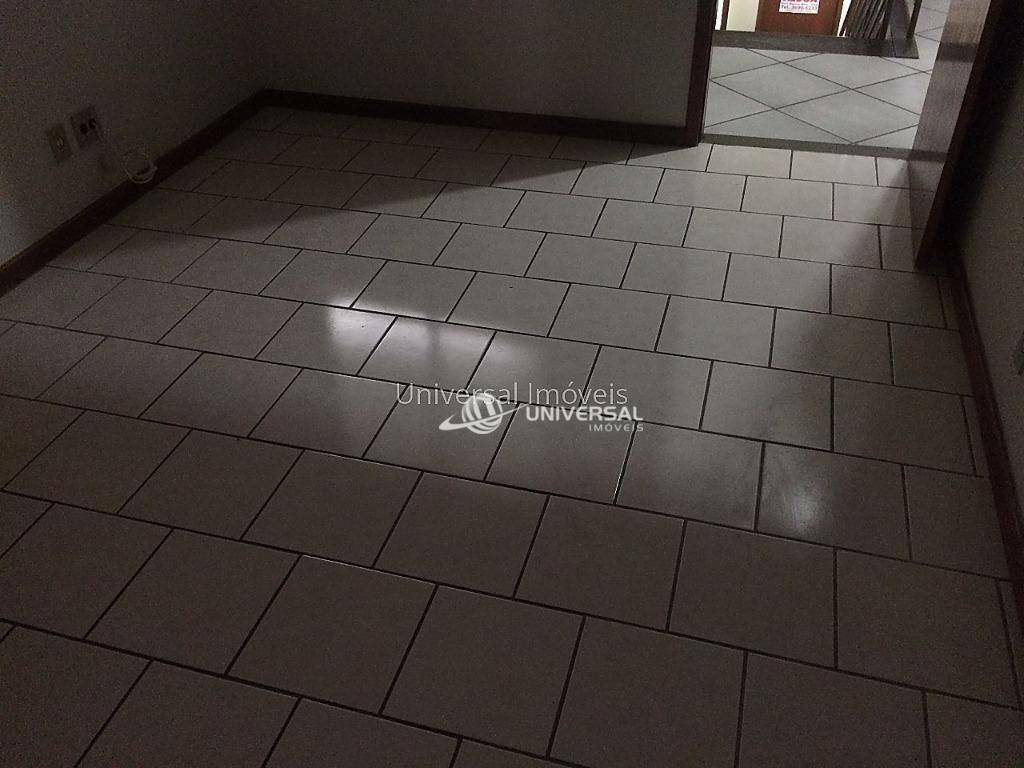 Apartamento para alugar com 2 quartos, 107m² - Foto 6