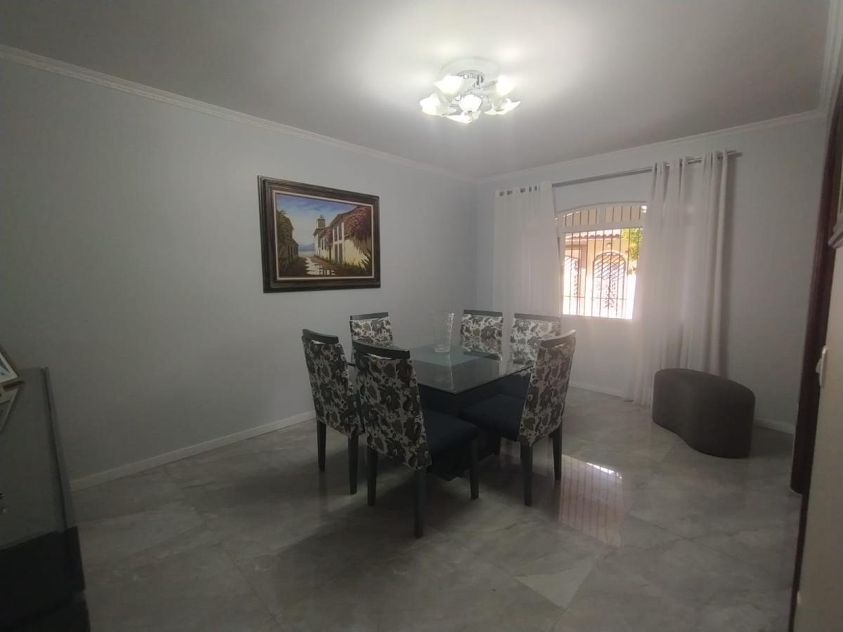 Casa à venda com 3 quartos, 220m² - Foto 8