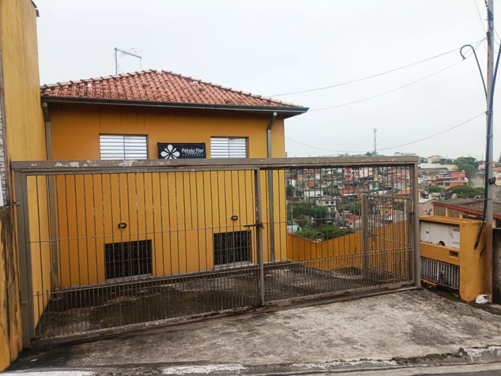 Casa à venda com 3 quartos, 97m² - Foto 2