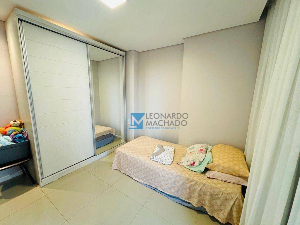 Apartamento à venda com 3 quartos, 123m² - Foto 7