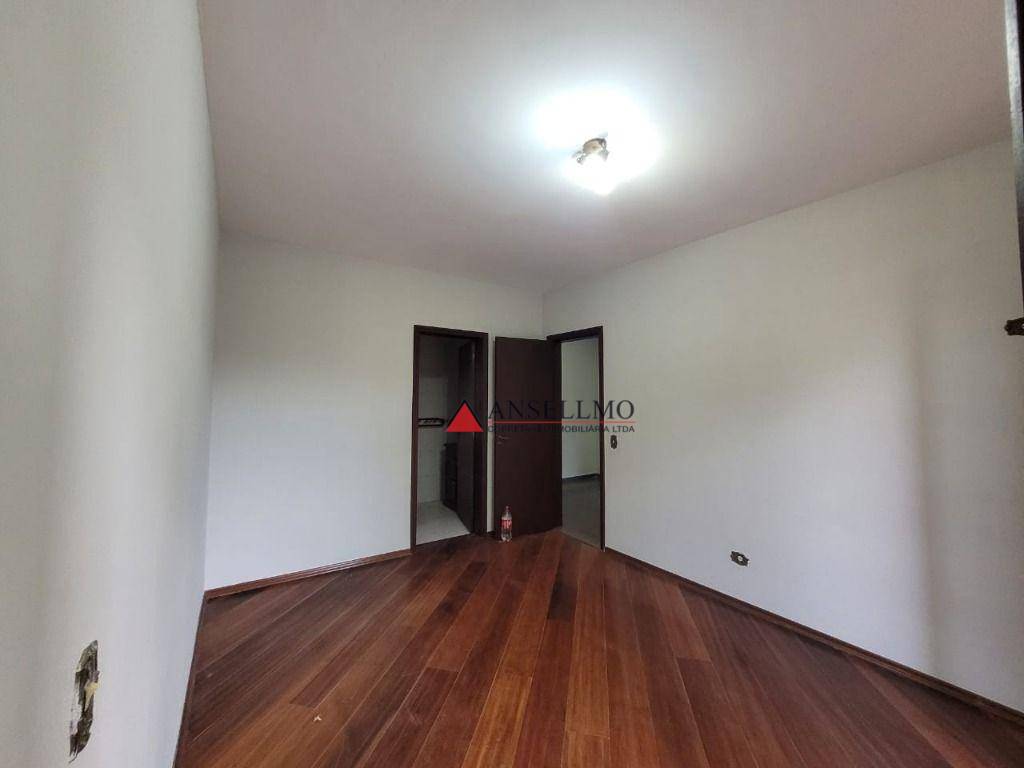 Casa à venda com 4 quartos, 267m² - Foto 18