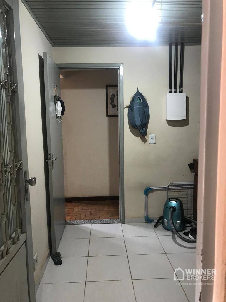 Casa à venda com 2 quartos, 128m² - Foto 2