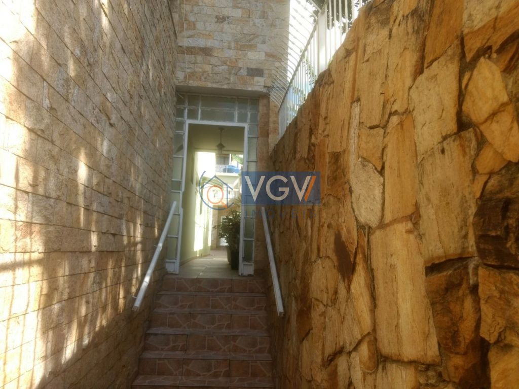 Casa à venda com 3 quartos, 150m² - Foto 8