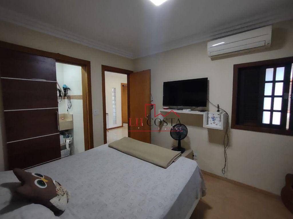 Casa à venda com 3 quartos, 188m² - Foto 17