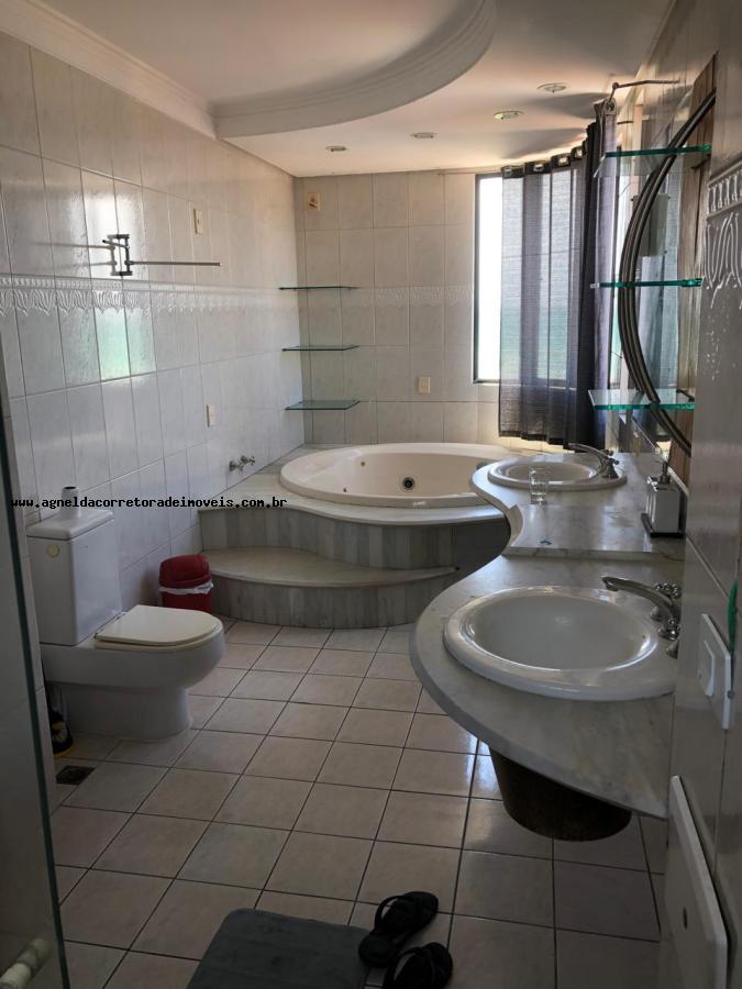 Apartamento à venda com 6 quartos, 600m² - Foto 2