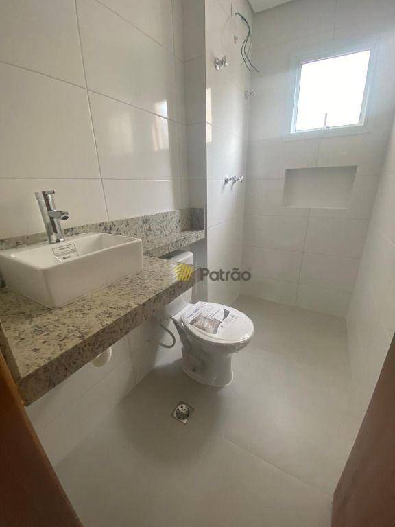 Apartamento à venda com 2 quartos, 62m² - Foto 11