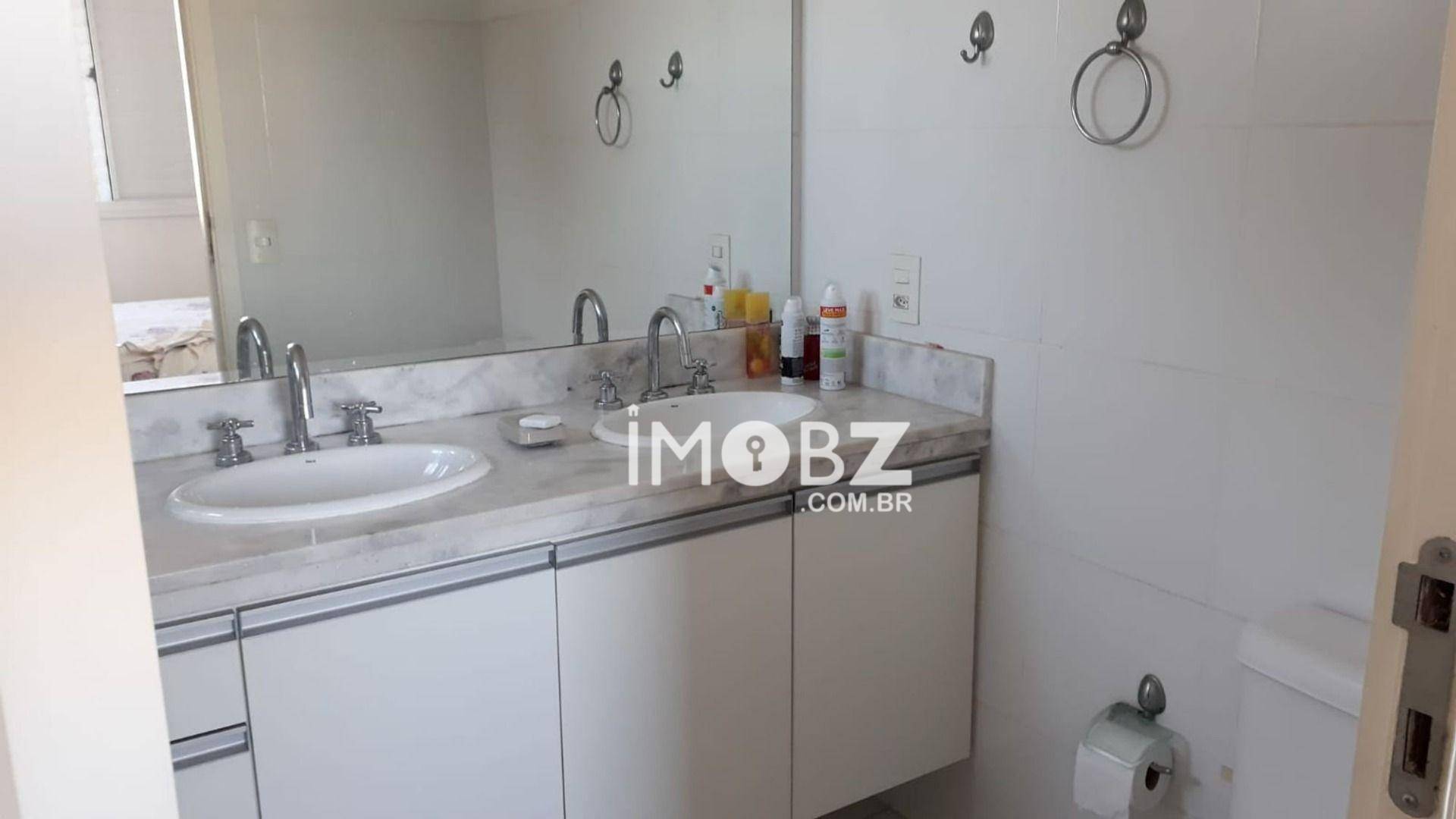 Apartamento à venda com 4 quartos, 197m² - Foto 19