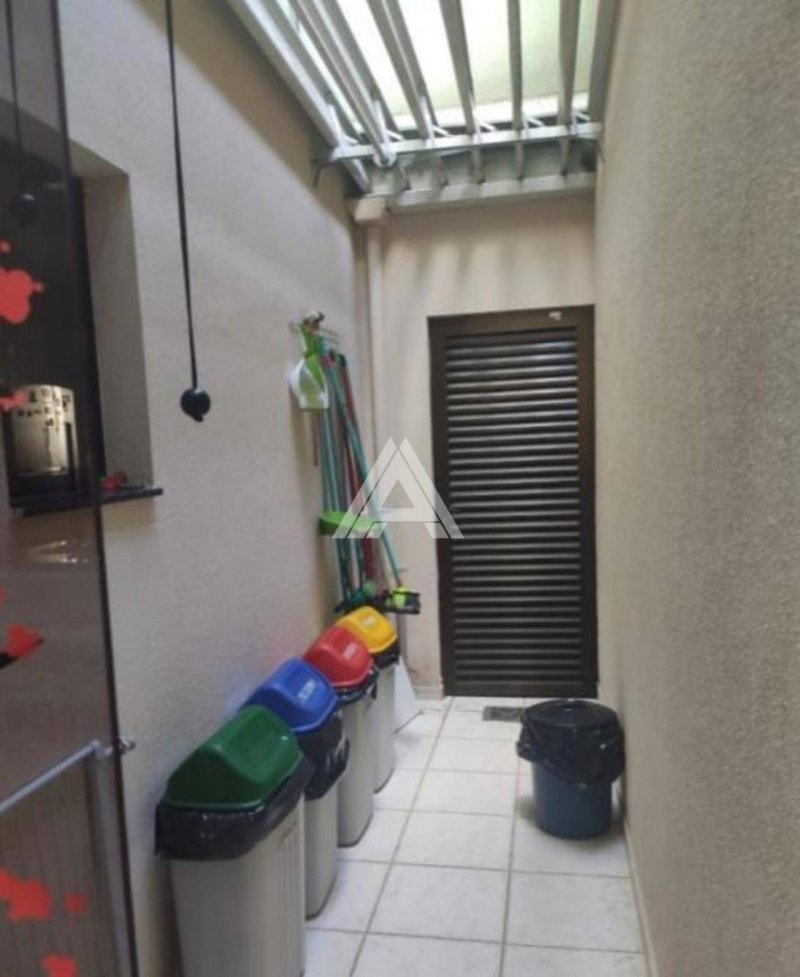 Sobrado à venda com 4 quartos, 400m² - Foto 9