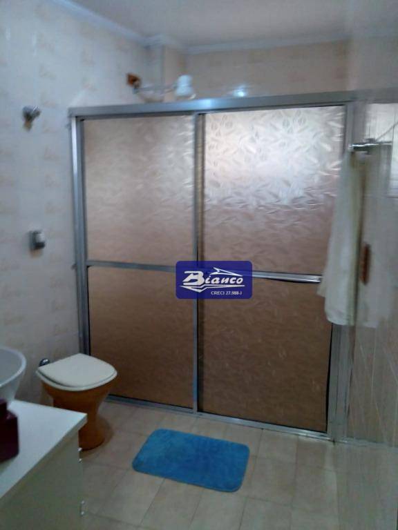 Apartamento à venda com 3 quartos, 140m² - Foto 8