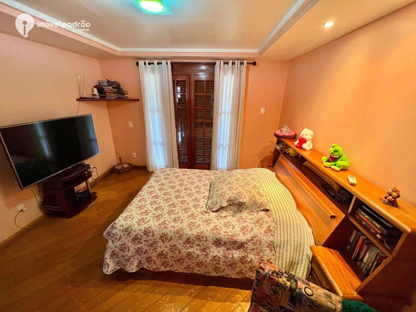 Casa de Condomínio à venda com 5 quartos, 300m² - Foto 20