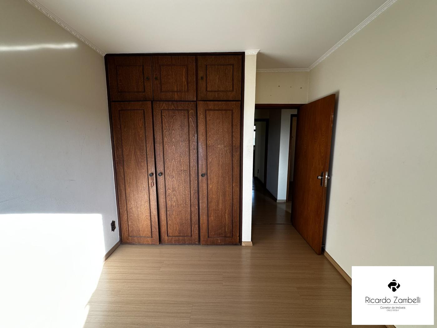 Apartamento à venda com 3 quartos, 125m² - Foto 8