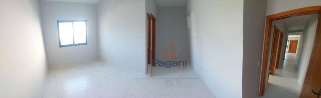Casa à venda com 3 quartos, 70m² - Foto 11