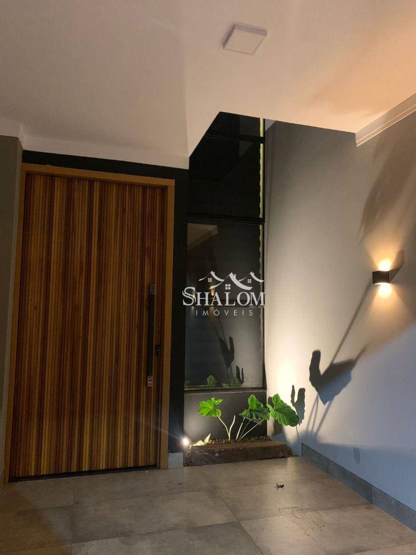 Casa à venda com 3 quartos, 140m² - Foto 4