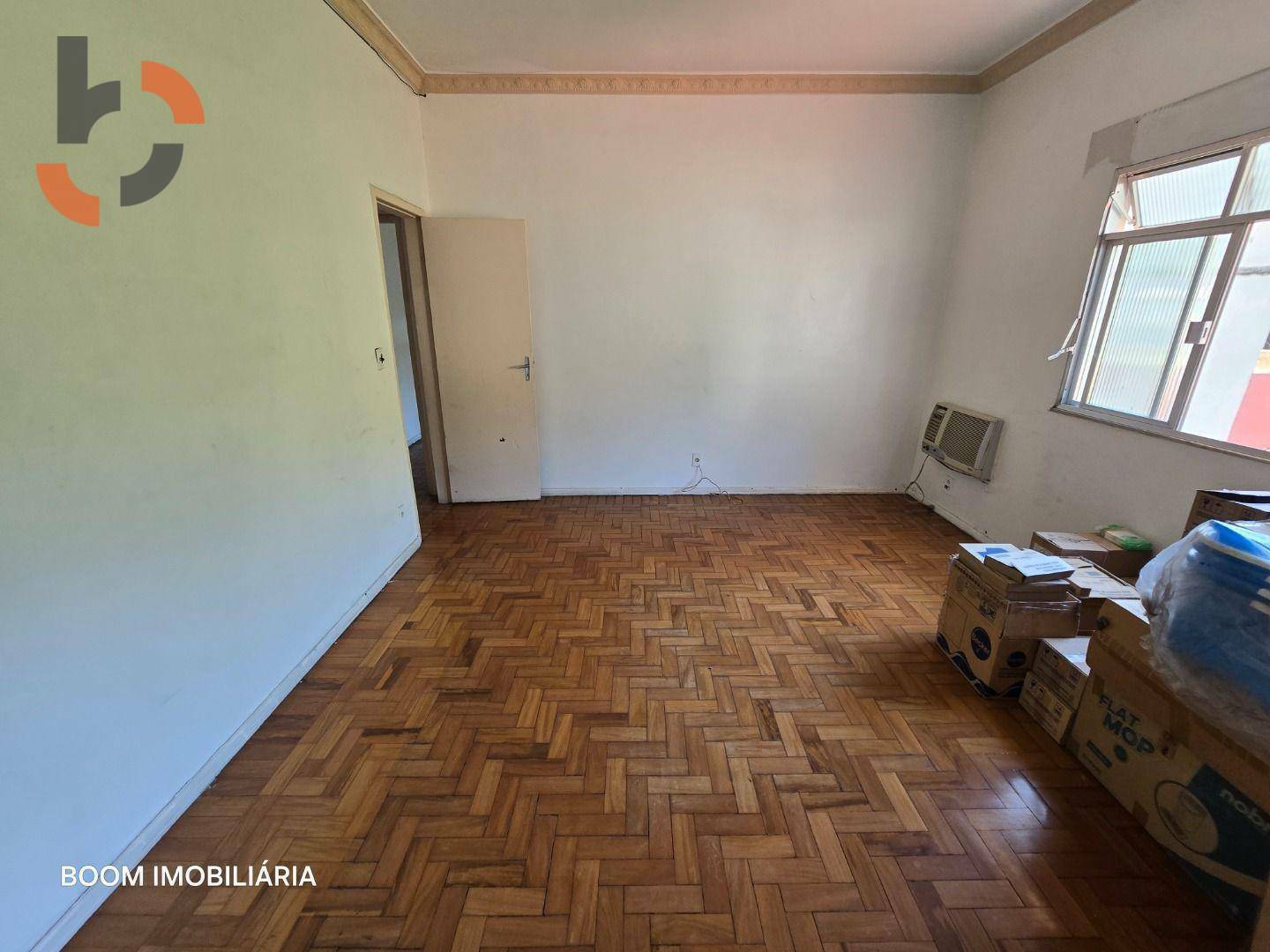 Casa à venda com 4 quartos, 216m² - Foto 5