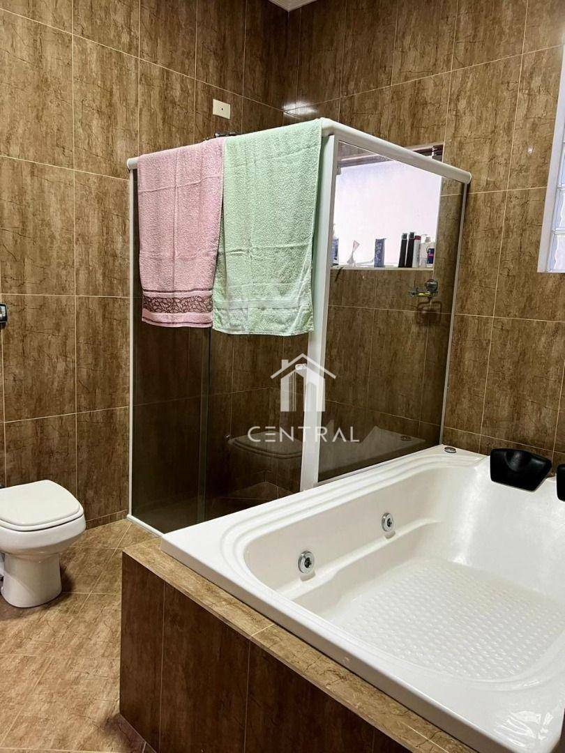 Casa de Condomínio à venda e aluguel com 3 quartos, 200m² - Foto 19