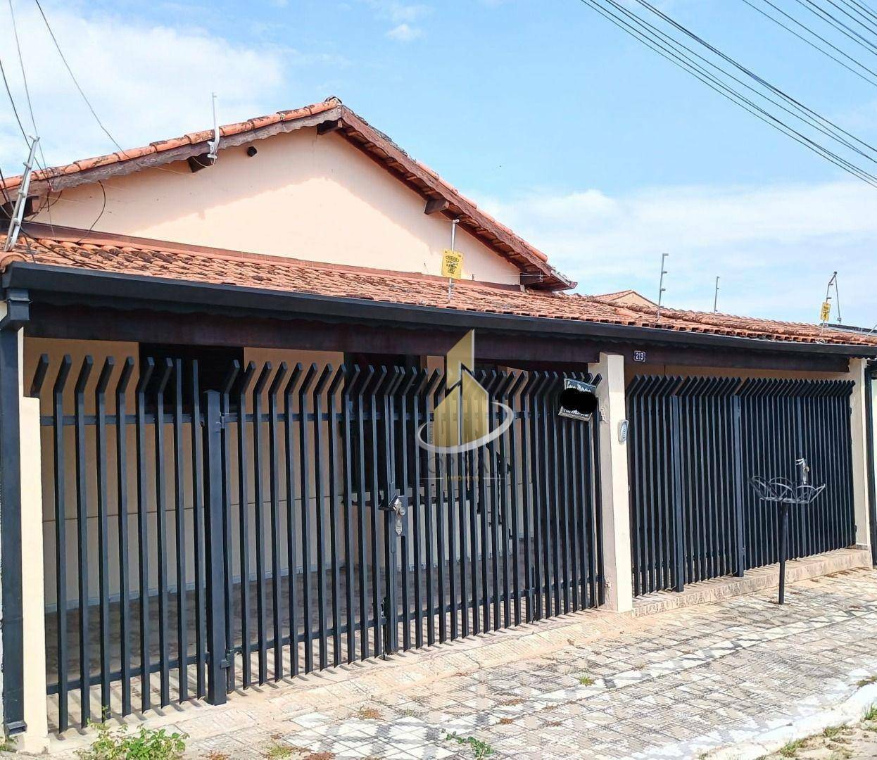 Casa à venda com 4 quartos, 250m² - Foto 3