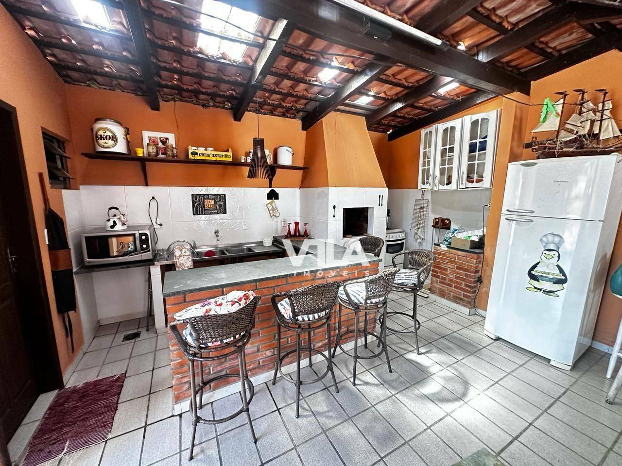 Casa à venda com 3 quartos, 229m² - Foto 10