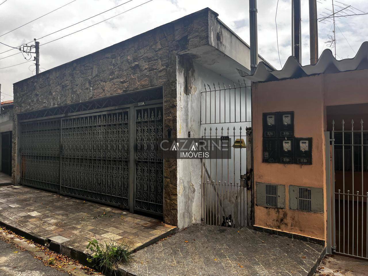 Casa à venda com 8 quartos, 400m² - Foto 1