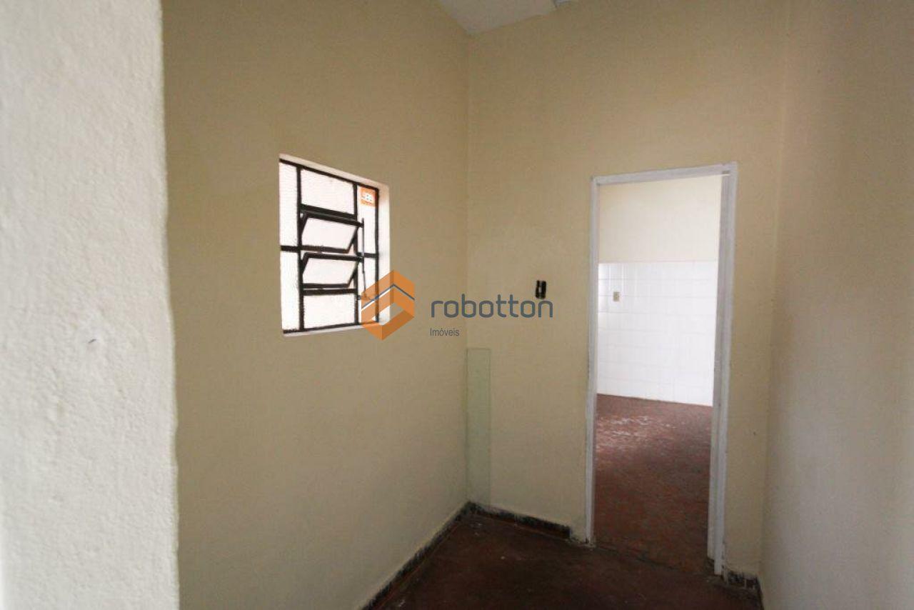 Casa para alugar com 2 quartos, 70m² - Foto 17