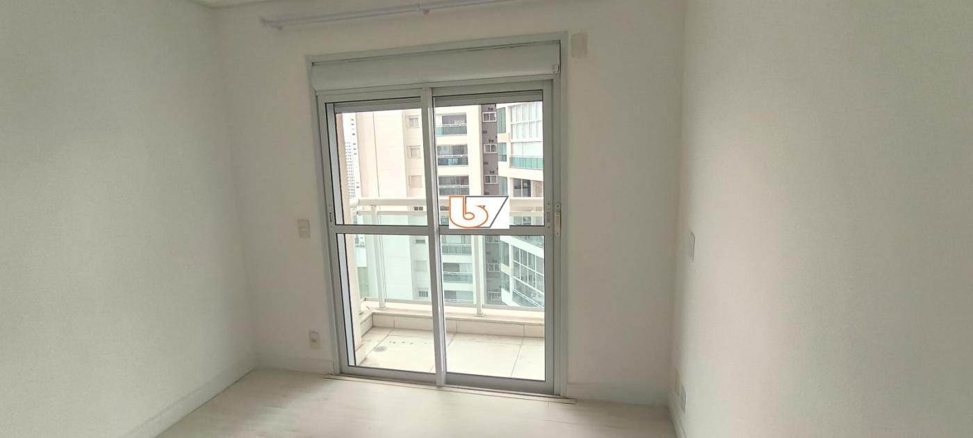 Apartamento para alugar com 3 quartos, 176m² - Foto 31