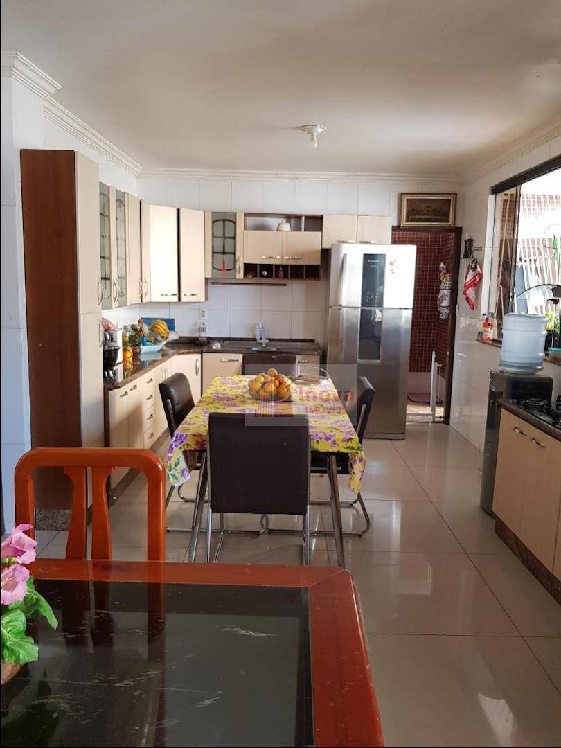 Apartamento à venda com 5 quartos, 213m² - Foto 18