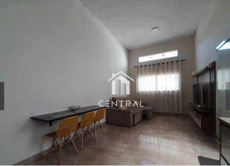 Casa à venda com 2 quartos, 60m² - Foto 4