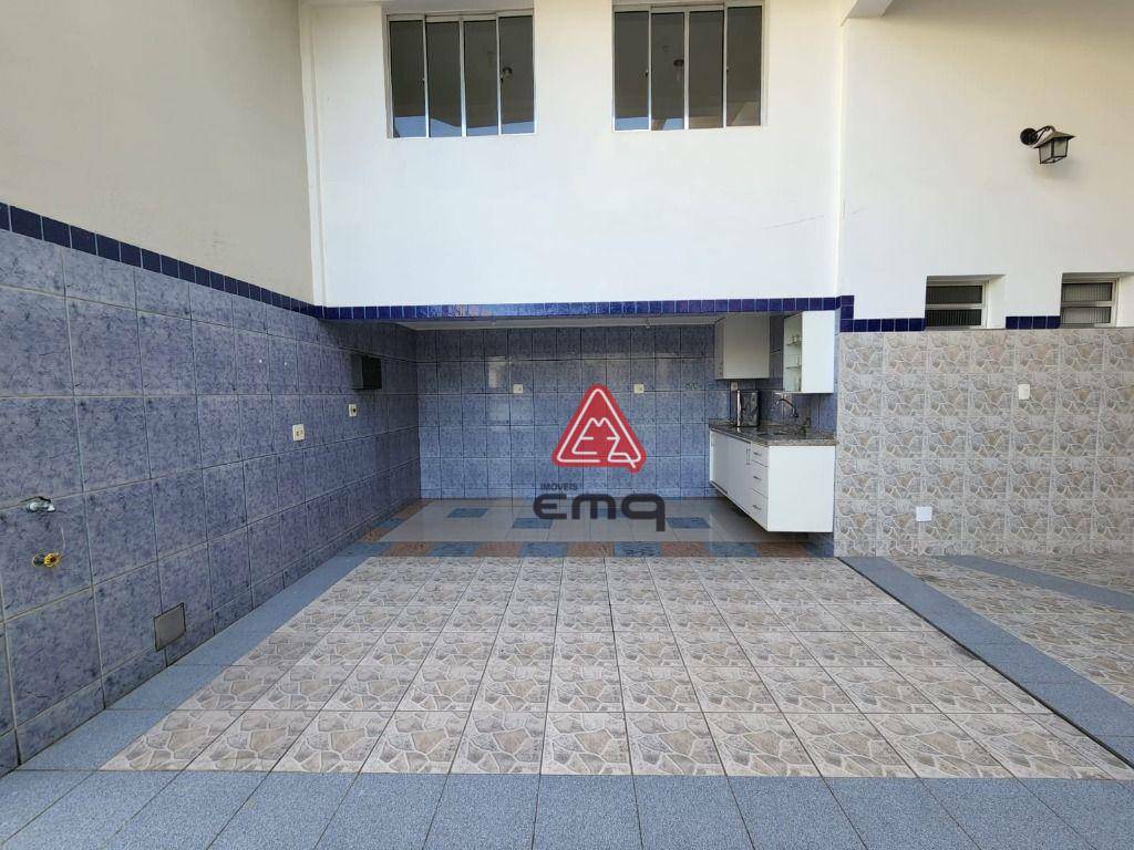 Sobrado à venda com 3 quartos, 330m² - Foto 20