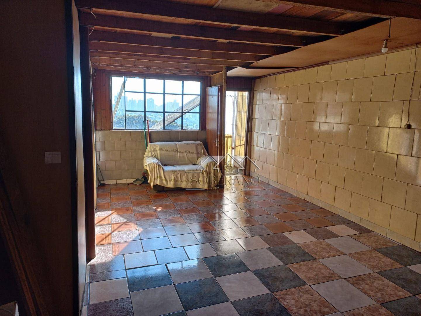 Casa à venda com 4 quartos, 100m² - Foto 2