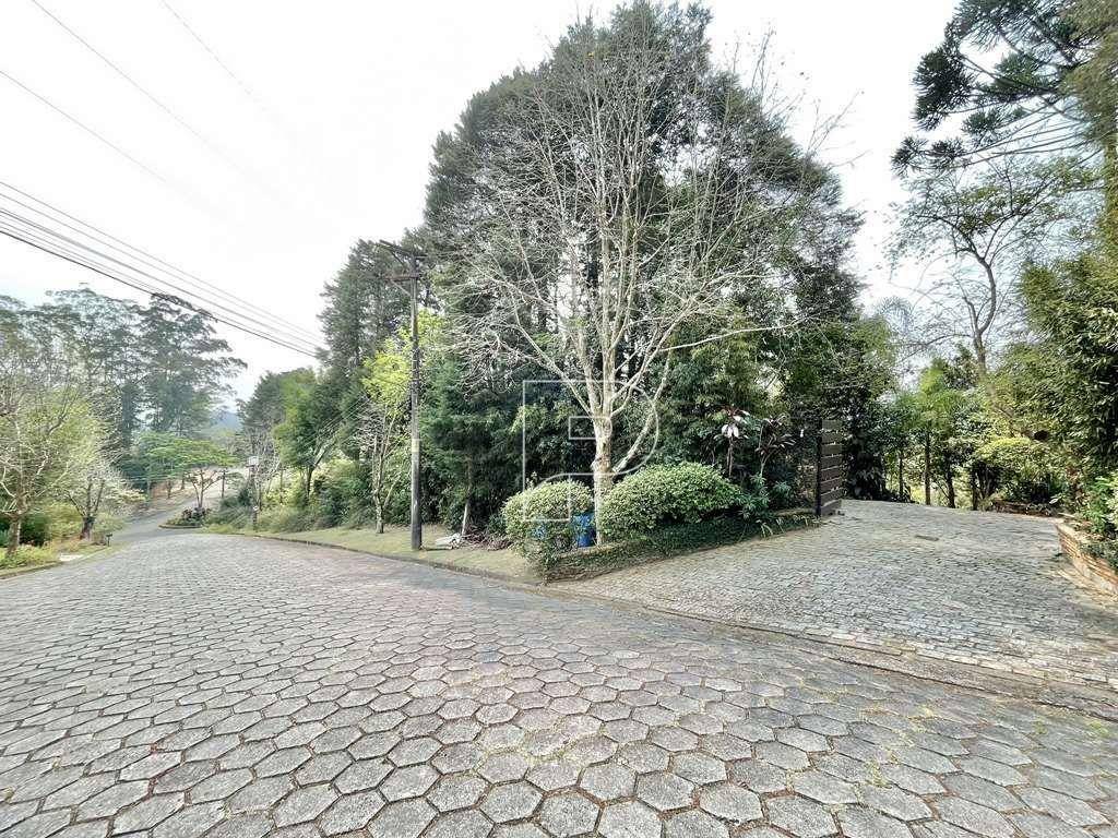 Casa de Condomínio à venda com 4 quartos, 400m² - Foto 2