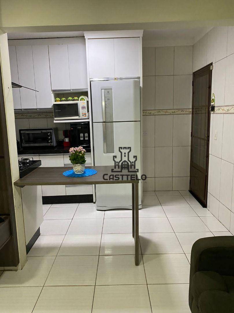 Casa à venda com 2 quartos, 70m² - Foto 6