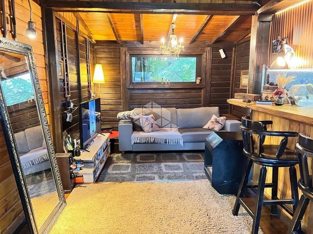 Casa à venda com 2 quartos, 90m² - Foto 4