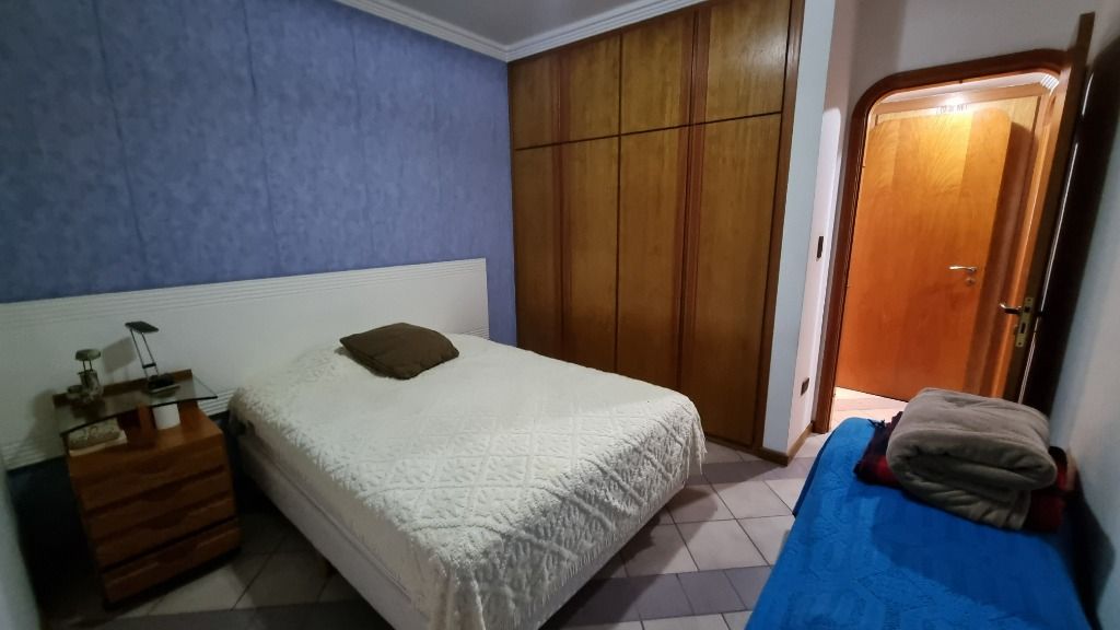 Apartamento à venda com 3 quartos, 130m² - Foto 18