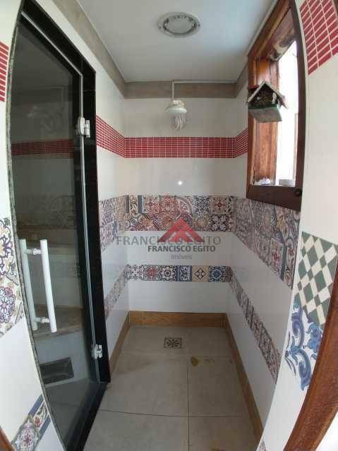 Casa à venda com 2 quartos, 300m² - Foto 25