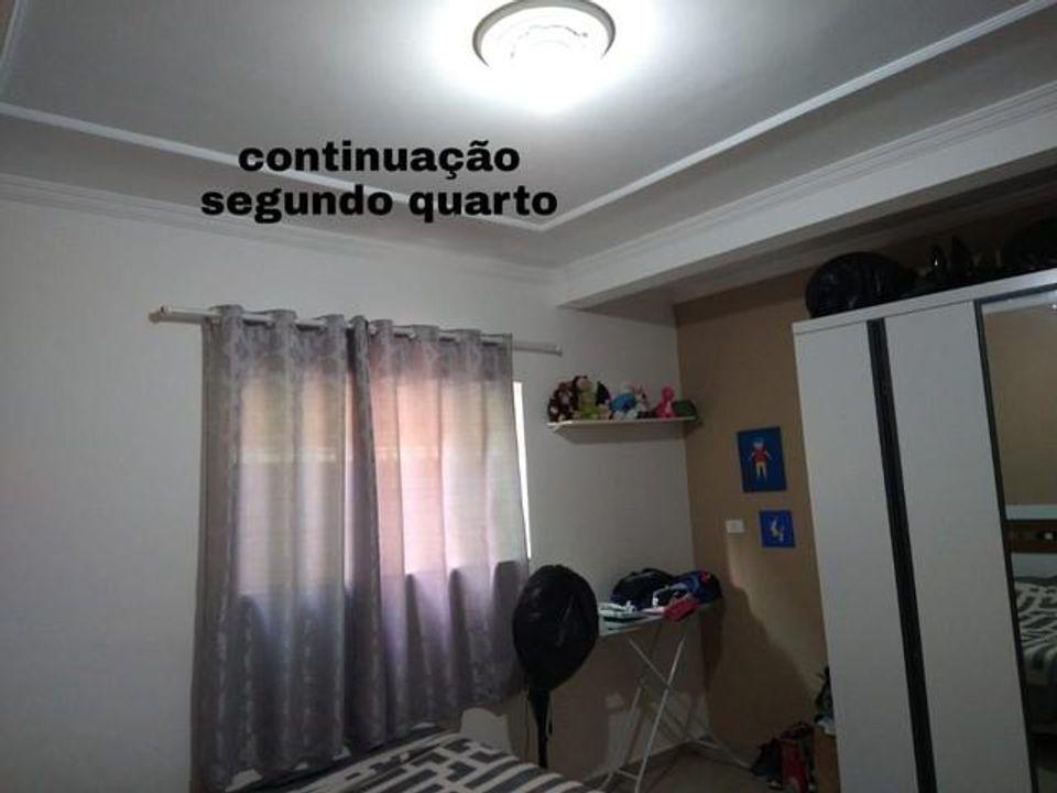 Casa à venda com 5 quartos, 250m² - Foto 2