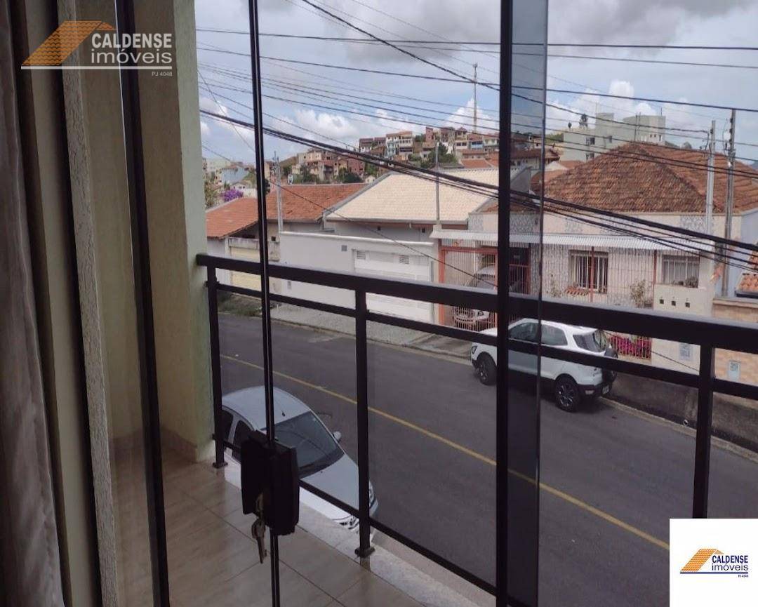 Casa, 3 quartos, 281 m² - Foto 2