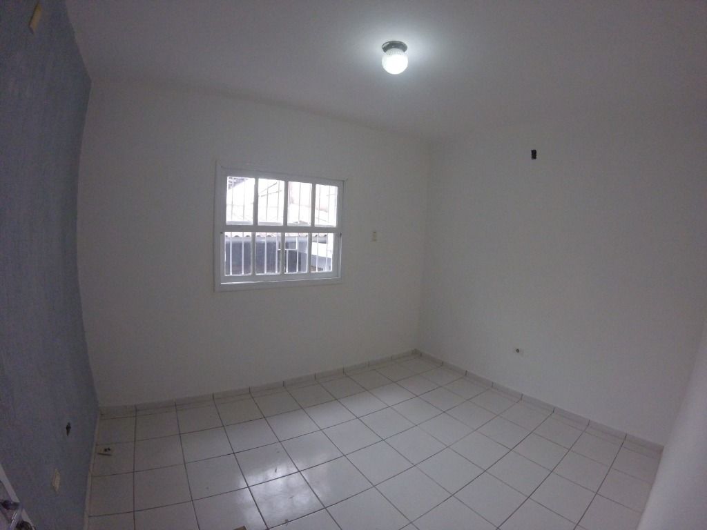 Casa à venda com 3 quartos, 120m² - Foto 4