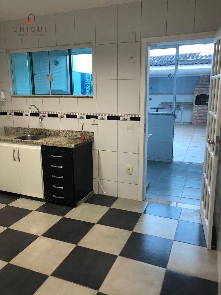 Casa à venda com 2 quartos, 174m² - Foto 24