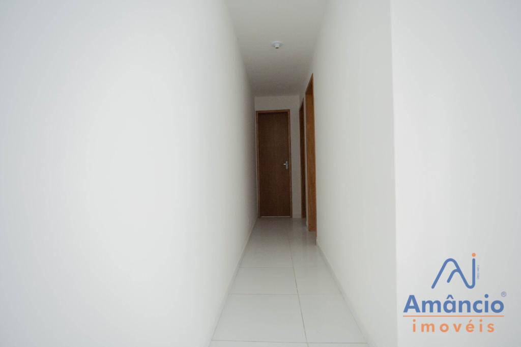 Apartamento à venda com 2 quartos, 45m² - Foto 18