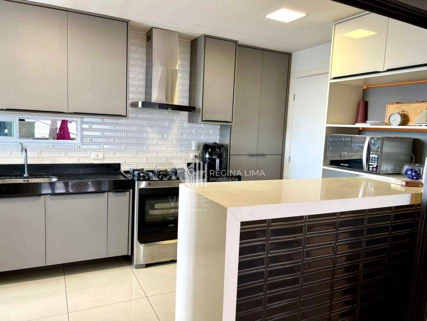 Apartamento à venda com 3 quartos, 136m² - Foto 9