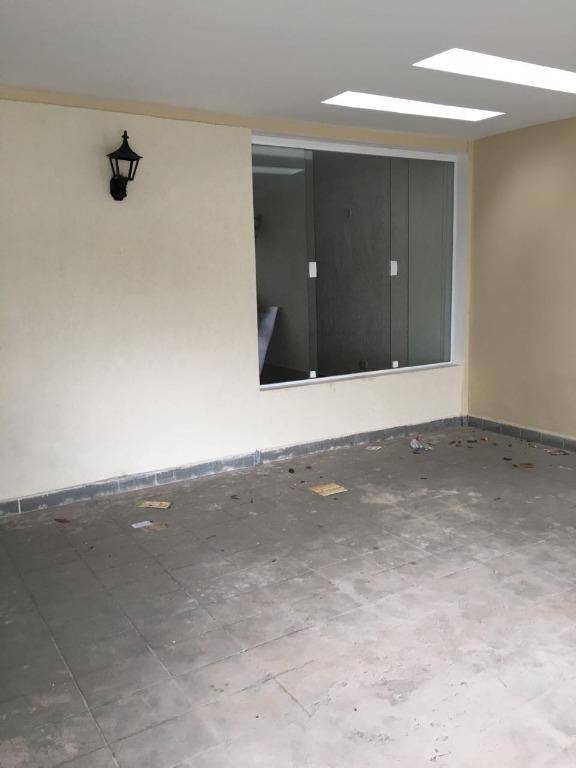 Sobrado à venda com 3 quartos, 180m² - Foto 2