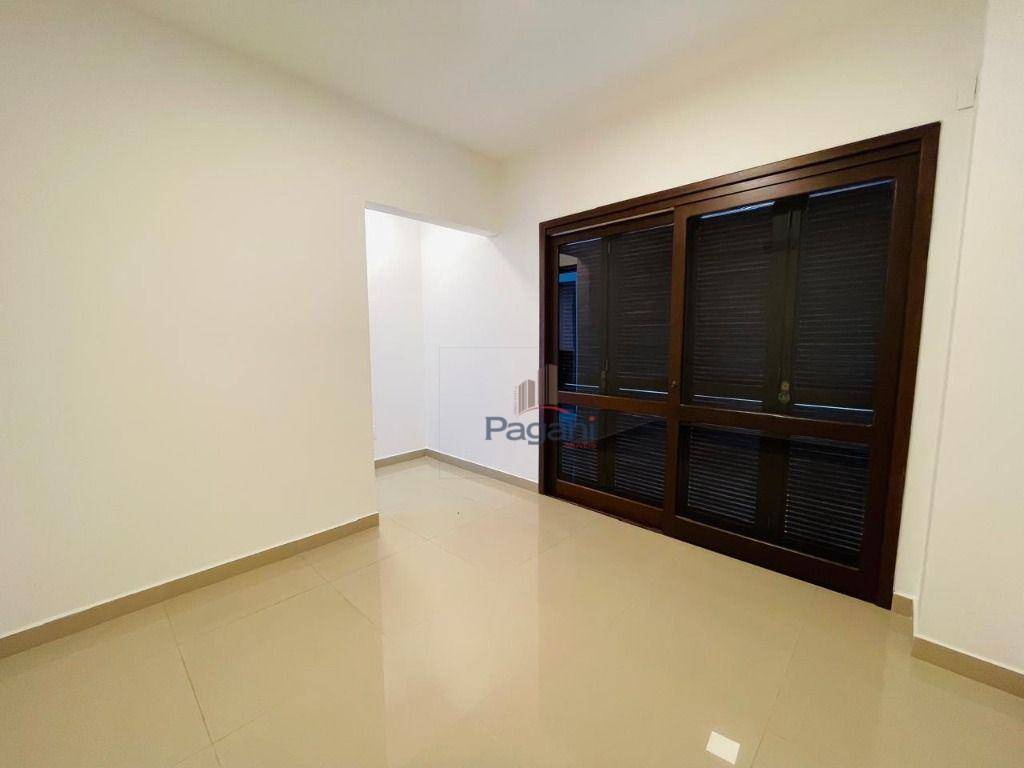 Casa, 4 quartos, 259 m² - Foto 12