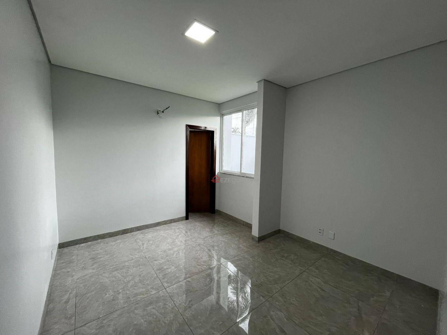 Casa à venda com 3 quartos, 165m² - Foto 16