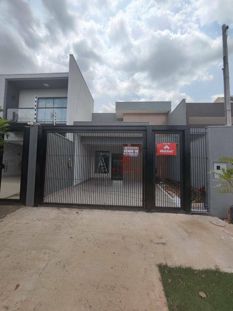 Casa à venda com 3 quartos, 104m² - Foto 1