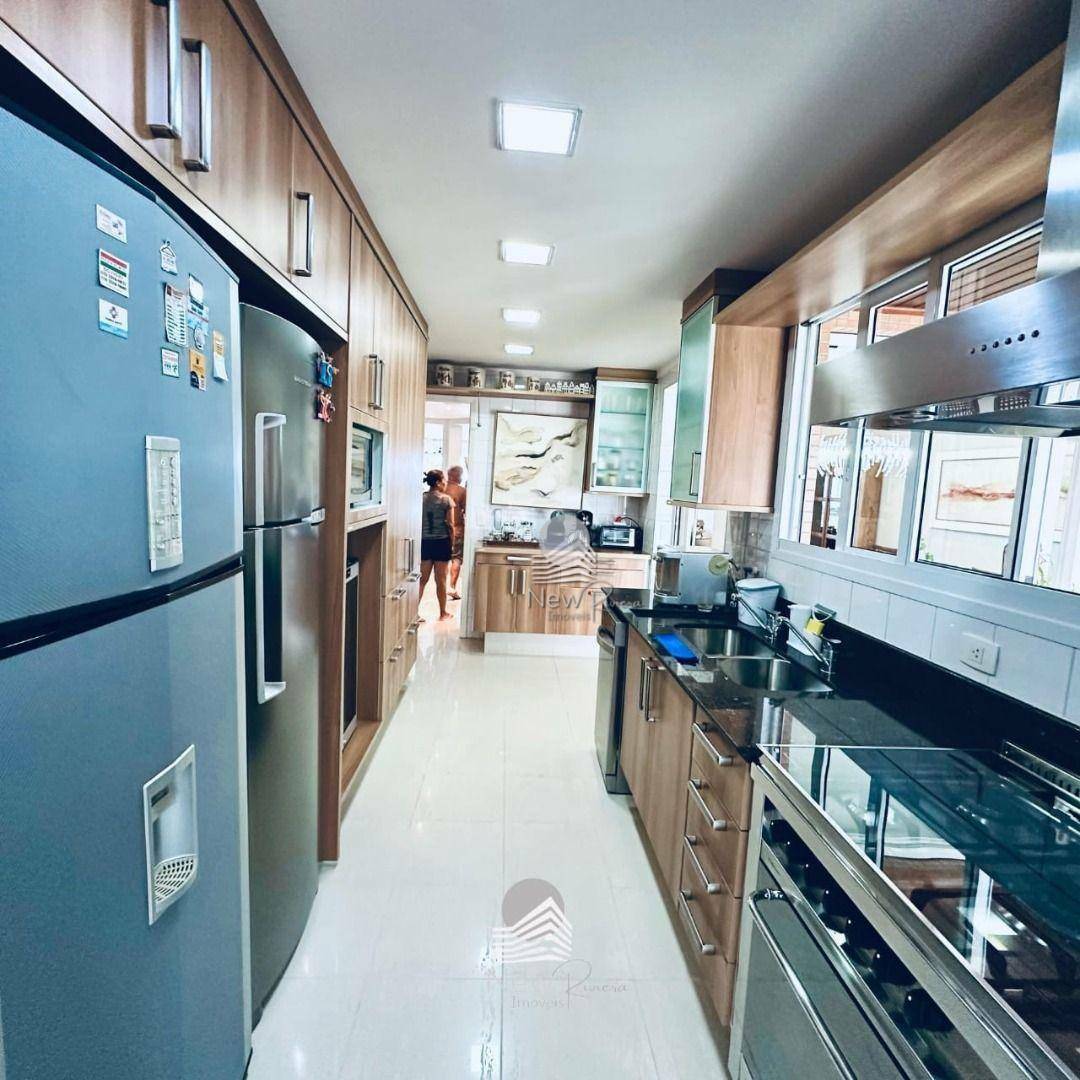 Apartamento para alugar com 4 quartos, 211m² - Foto 8