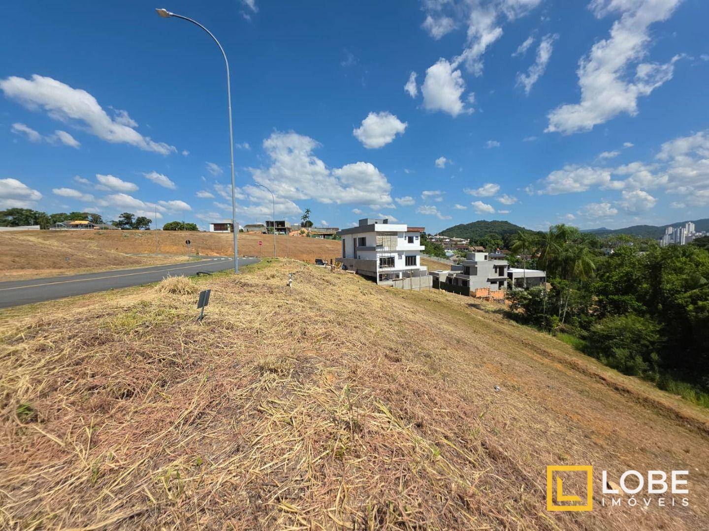 Loteamento e Condomínio, 391 m² - Foto 1