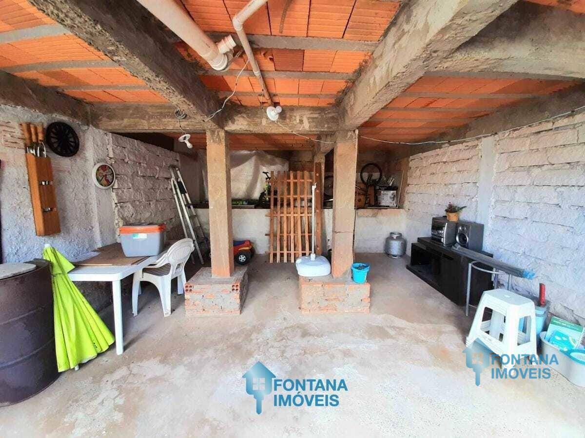 Casa à venda com 2 quartos, 80m² - Foto 9